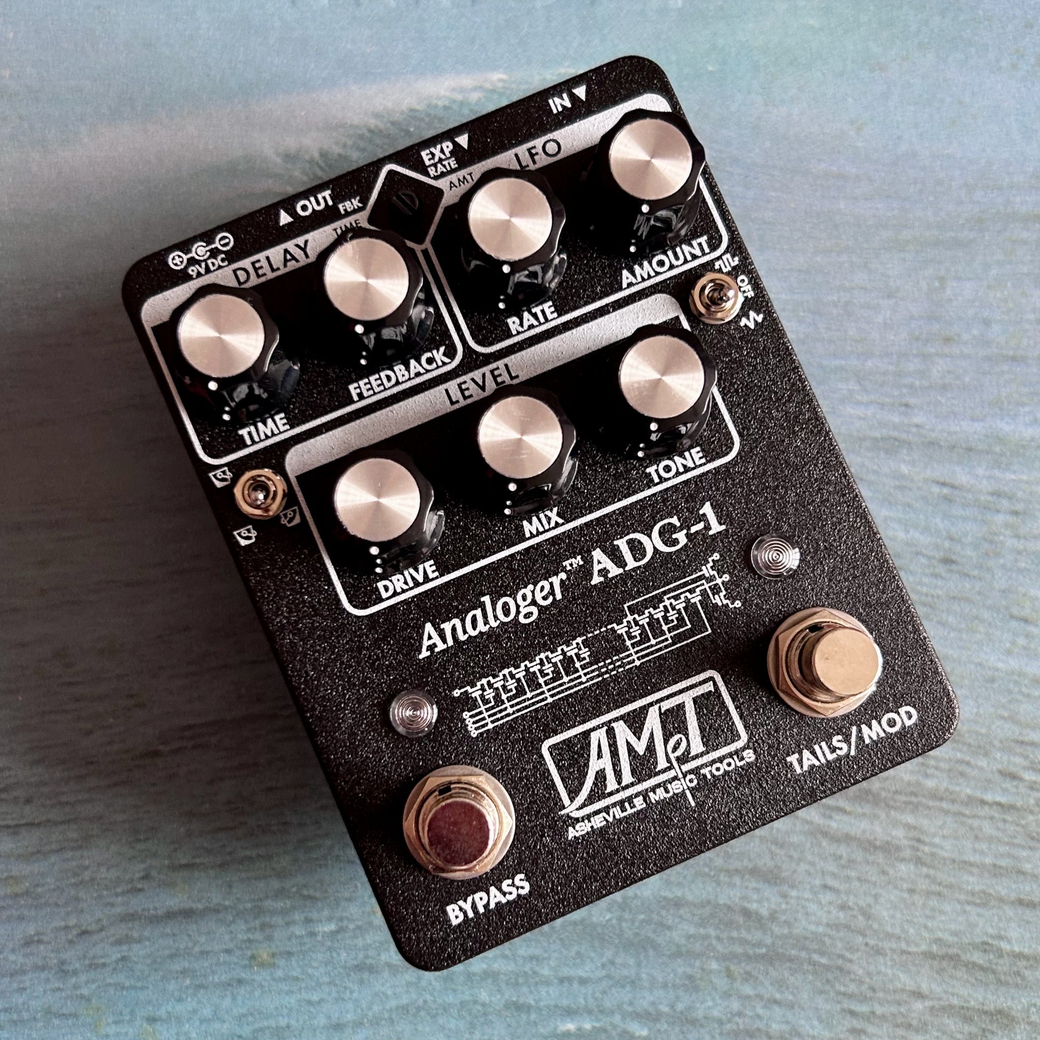 ADG-1 700ms Analog Delay (Black) – Joe's Pedals