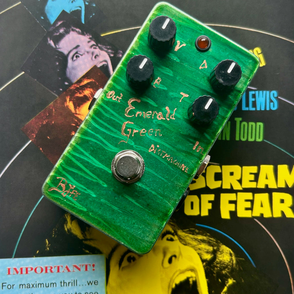 Emerald Green Distortion Machine – Joe's Pedals