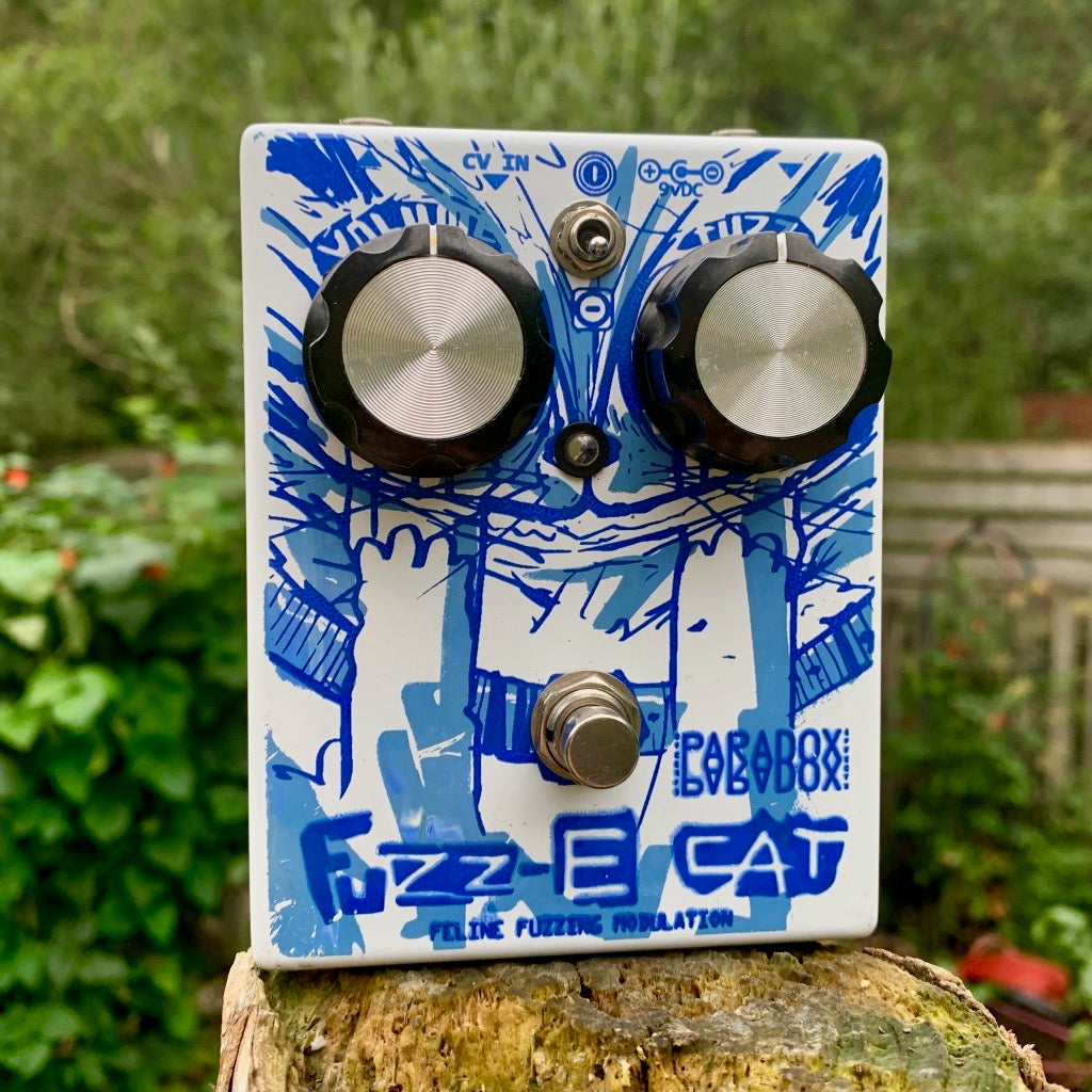 Paradox Effects / FUZZ-E CAT　ファズ 元箱付 Paradox Effects/FUZZ-E CAT – LEP INTERNATIONAL