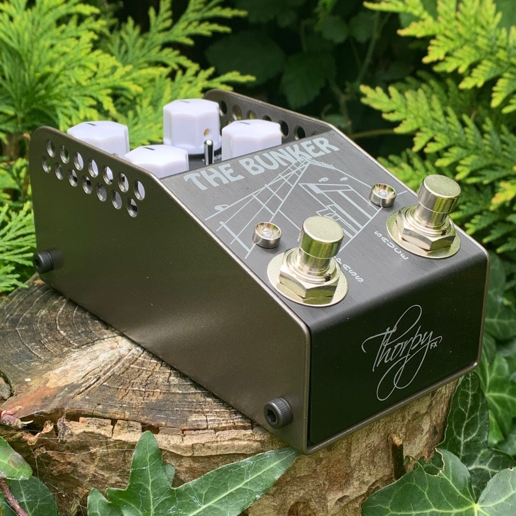 ギター THORPY FX TheBunker Thorpy FX The BUNKER Drive pedal - YouTube