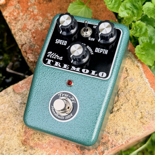 Ultra Tremolo Compact